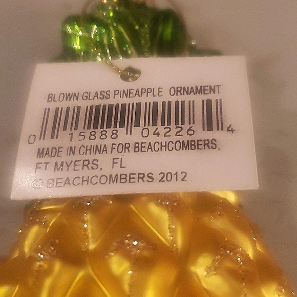 Beachcombers Blown-glass Pineapple Christmas tree Ornament, NWT - Picture 4 of 4